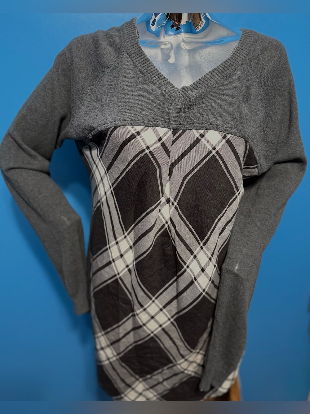 Women’s Prana Gray Plaid V-Neck Sweater Organic Cotton